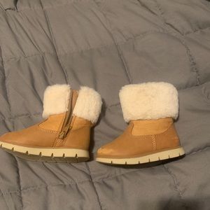 Toddler winter shoes for sell!!!